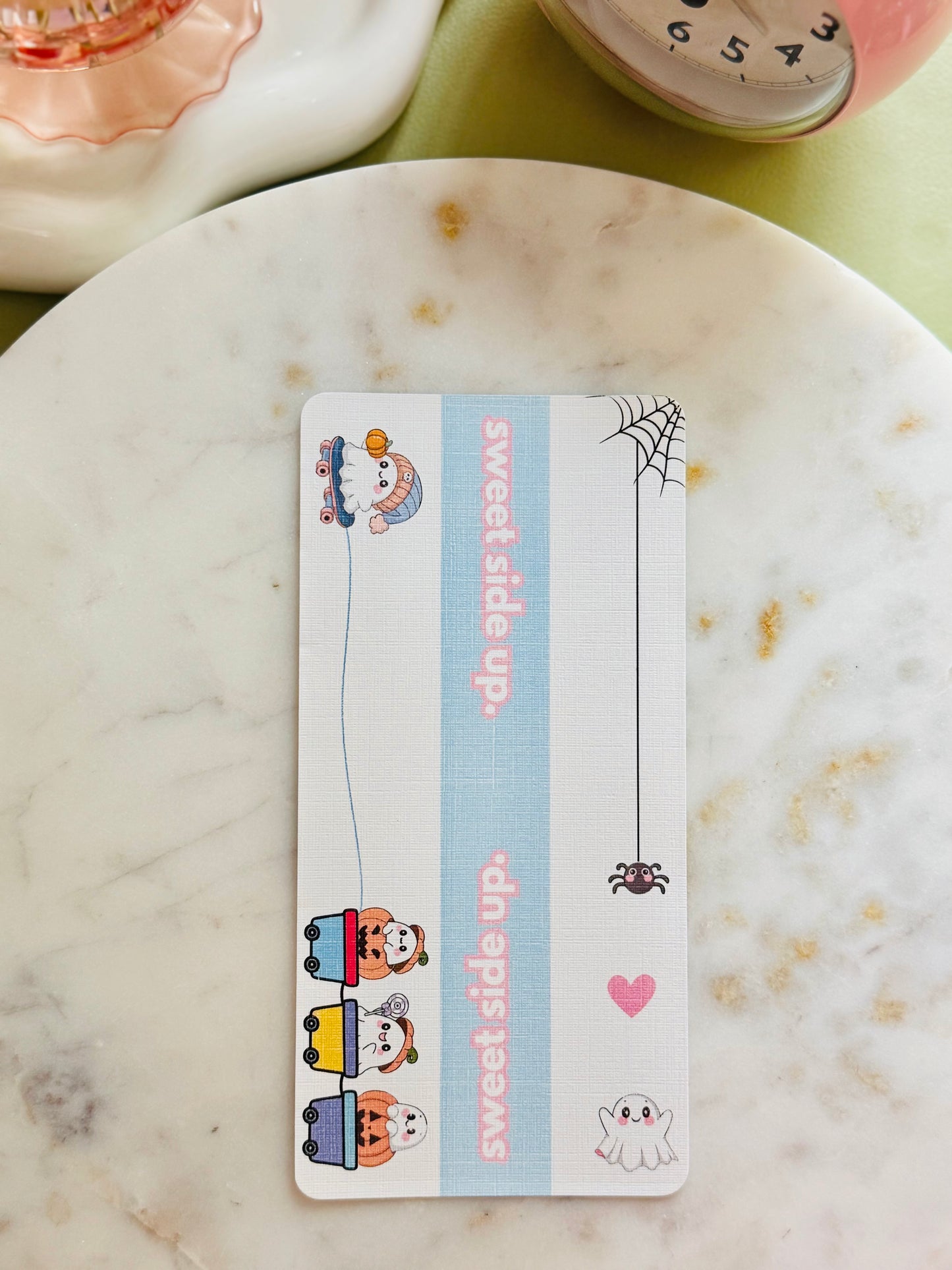 Lil Boo Krew Pocket Peeker