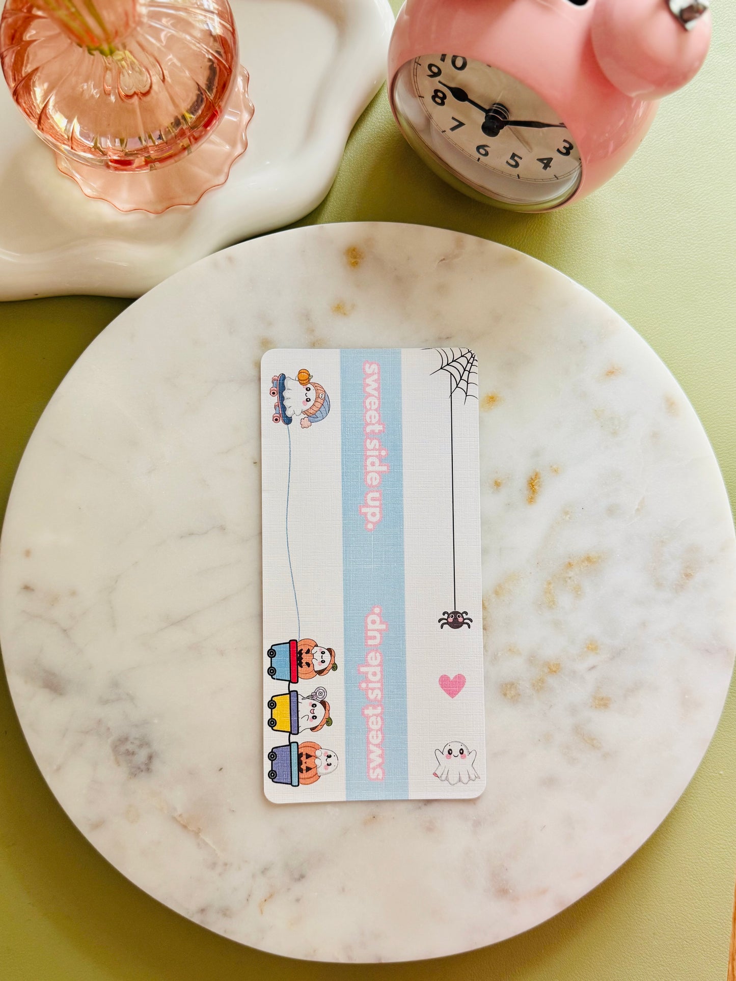 Lil Boo Krew Pocket Peeker