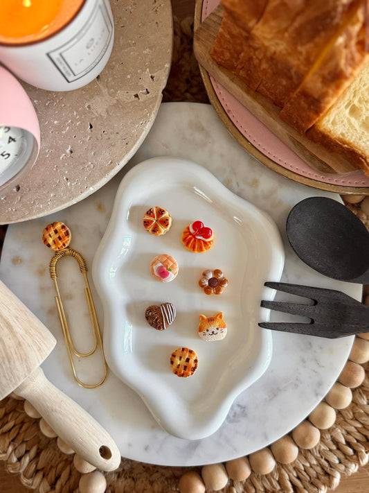 Krumb Catcher Jumbo Paperclip