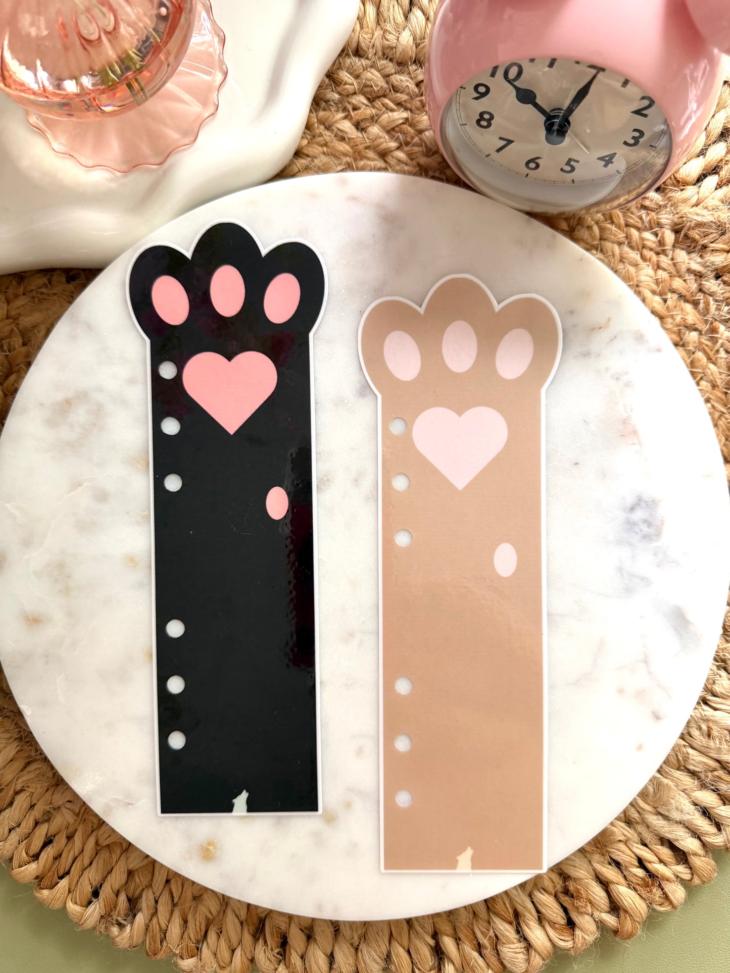 Peek-a-Paw Divider