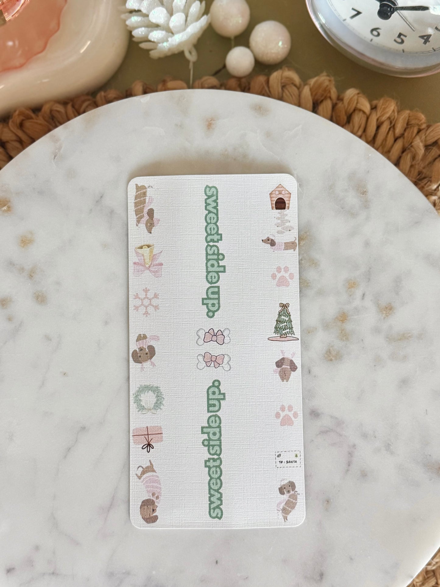 Dachshund Through the Snow 🐶 Pocket Peeker