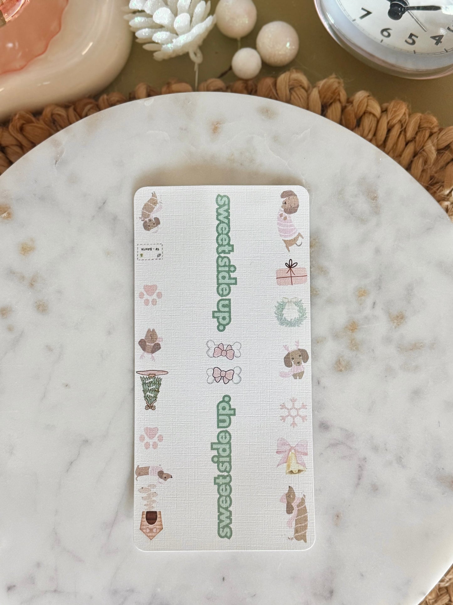 Dachshund Through the Snow 🐶 Pocket Peeker