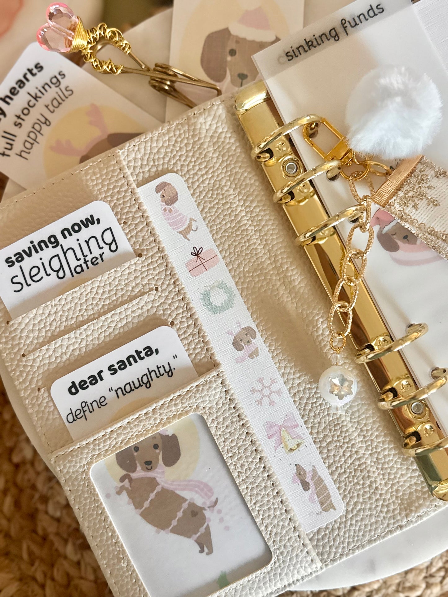 Dachshund Through the Snow 🐶 Pocket Peeker