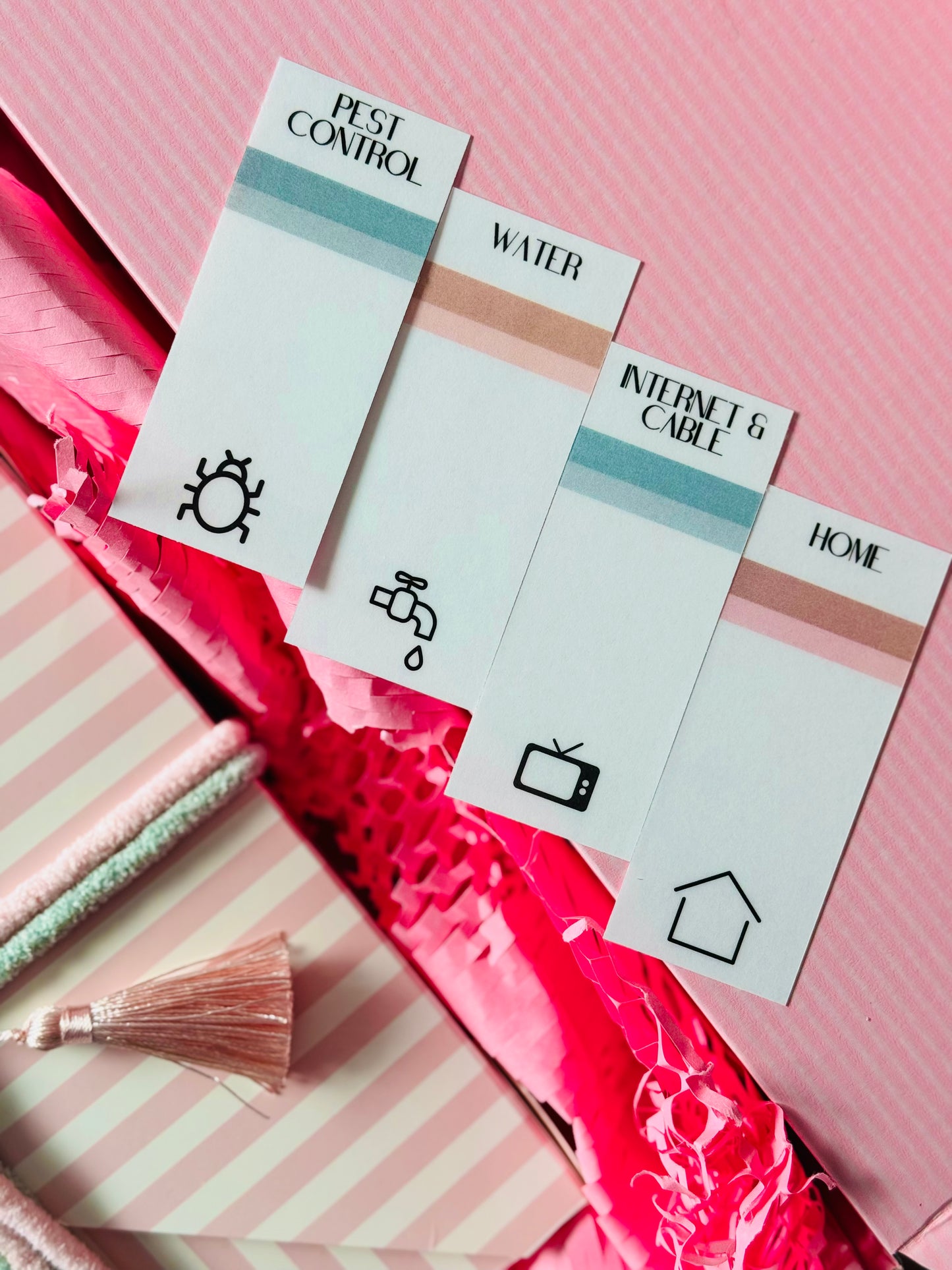 Paper Disko Fitted Tabs