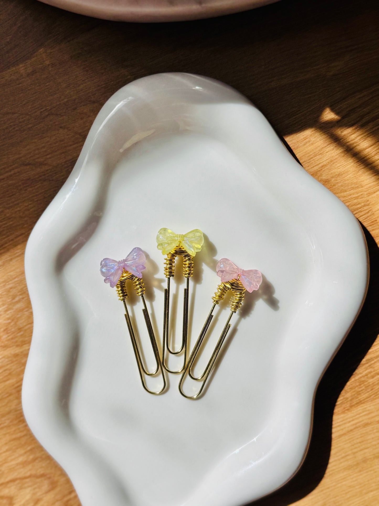 Lumière Bow Paperclip