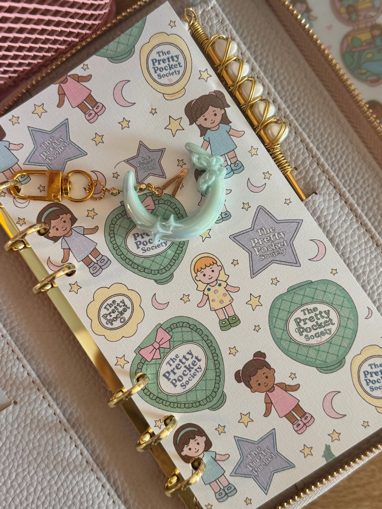 The Pretty Pocket Society: Girlies Gallery Dashboard