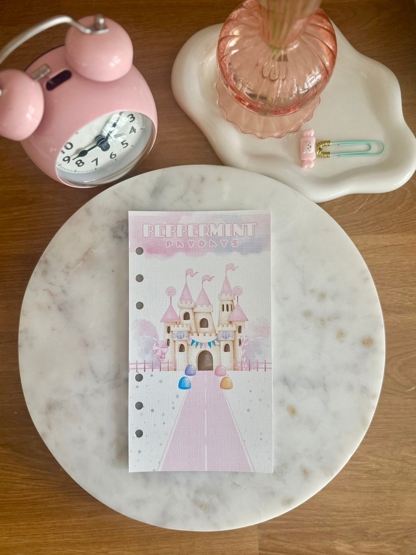 Peppermint Paydays Linen Dashboard