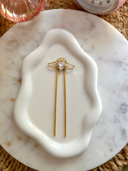 The Seraphina Pocket Pin 🕊️