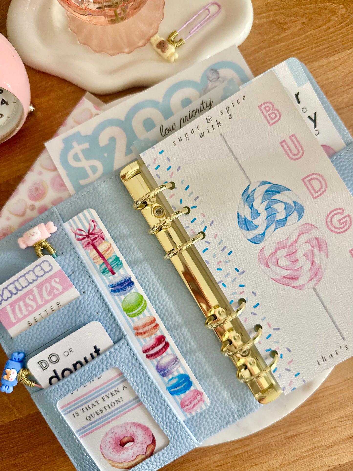 Sugar & Spice Linen Dashboard