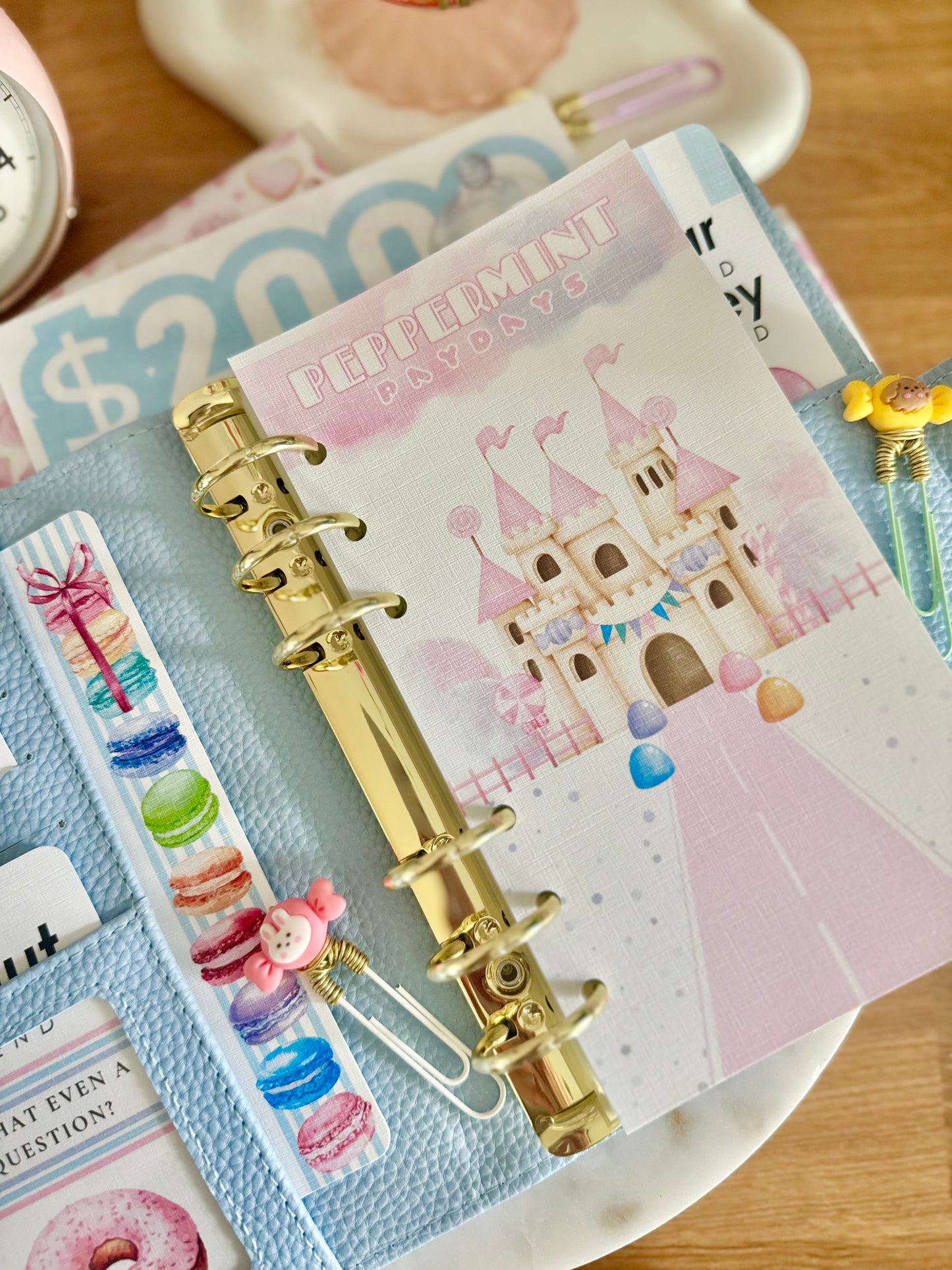 Peppermint Paydays Linen Dashboard