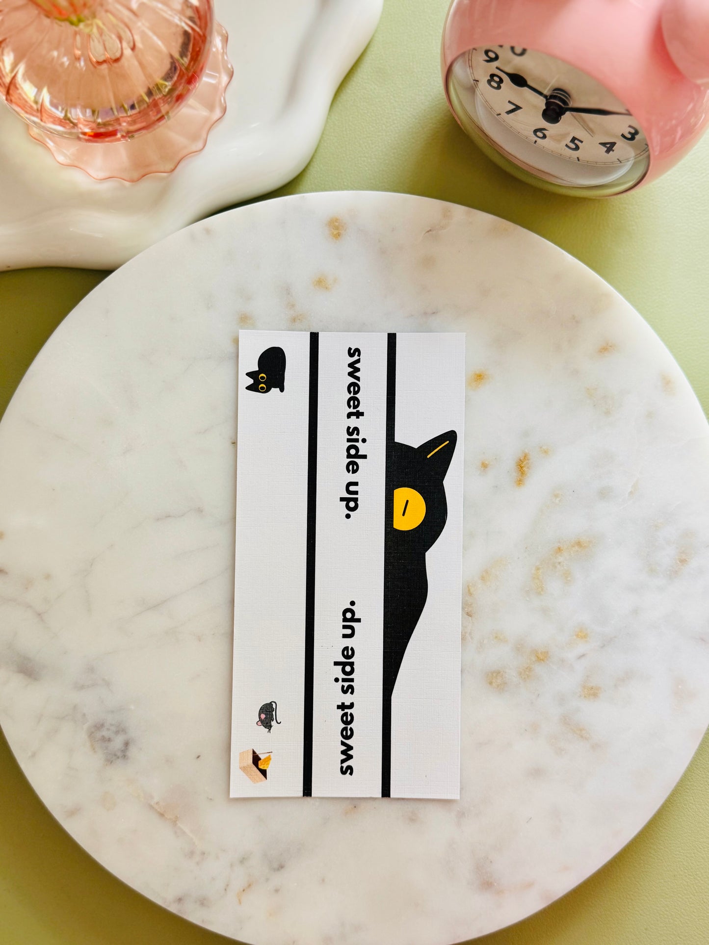 Shadow Paws Pocket Peeker